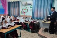 جلسه آموزش آسیب شناسی اجتماعی و فرزند پروری در مدارس بندر شیرینو